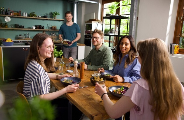 iglo Deutschland: iglo ruft am Weltvegantag dazu auf, sein inneres Gewohnheitstier herauszufordern