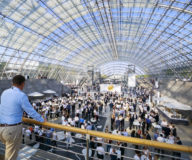 DVAG-Zukunftsforum: Vordenken, Vorausschauen, Vorangehen / Deutsche Vermögensberatung für die Zukunft gerüstet