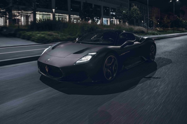 Maserati enthüllt den Supersportwagen MC20 Notte / Erste limitierte MC20 Edition ist der Rennstrecke und der Nacht gewidmet