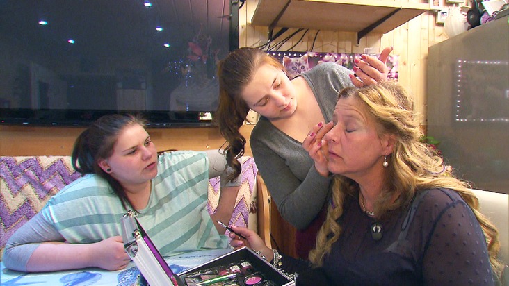 Neuss, die rheinische Stadt der Liebe: Flirten mit Silvia Wollny