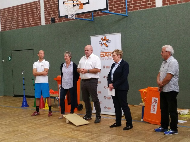 MdB Dietrich Monstadt unterstützt Präventionsaktion in Schwerin - jetzt mit Fotos im Anhang