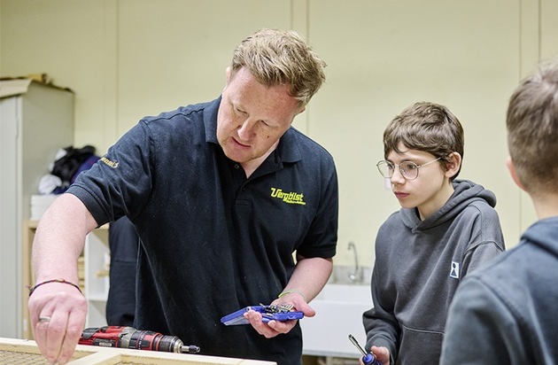 Verg&ouml;lst GmbH: 100 Jahre - 100 H&auml;nde f&uuml;r die Artenvielfalt: Verg&ouml;lst f&ouml;rdert im Jubil&auml;umsjahr Umweltbildungsprojekte an Schulen
