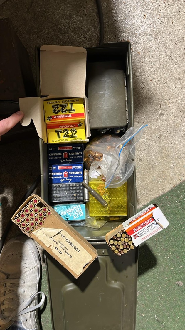 POL-W: SG Waffenfund nach Hinweis - Gemeinsame Presseerklärung von Staatsanwaltschaft und Polizei Wuppertal