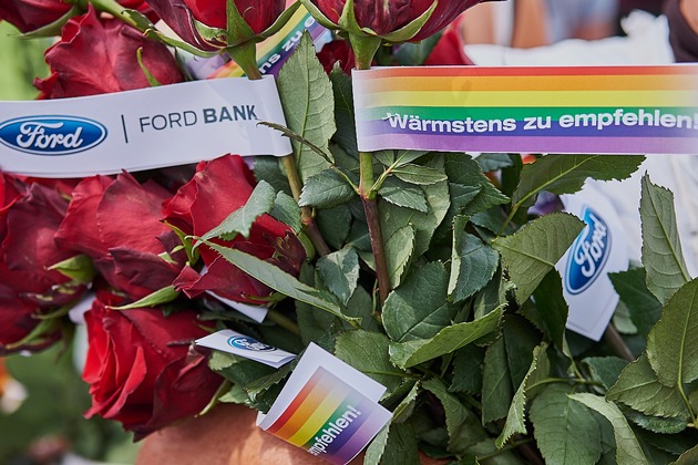 Rosen, Lollies, Mentos und ein wildes Pferd (FOTO)