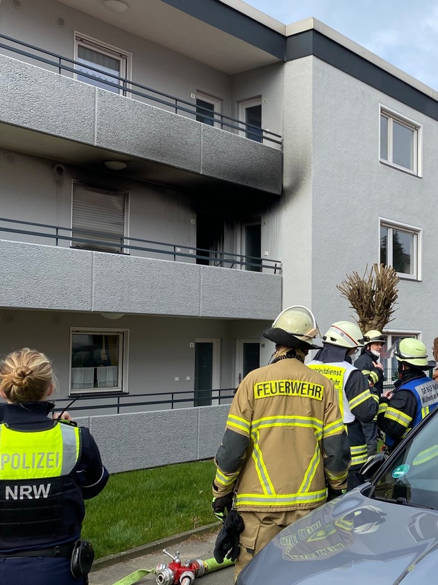 FW-MH: Wohnungsbrand in Mehrfamilienhaus - Wohnung unbewohnbar
