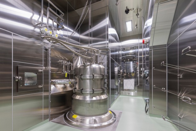 New pharmaceutical spray dryer for OEB-5 containment