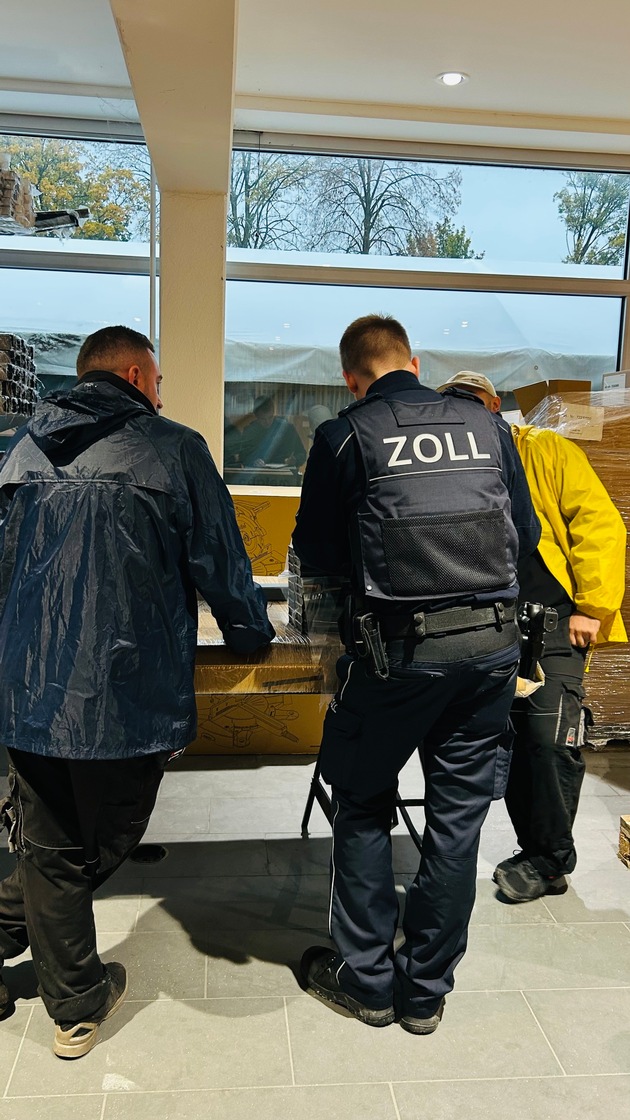 HZA-GI: Kontrolle mit Folgen - Gießener Zöllner nehmen Arbeitnehmer unter die Lupe