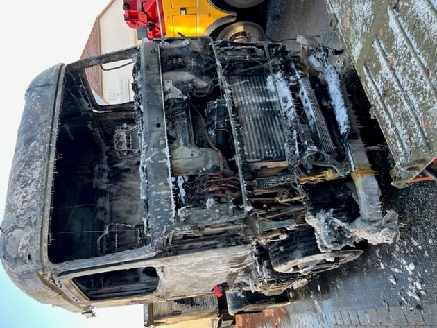 POL-HK: Munster: Brand eines Lkw