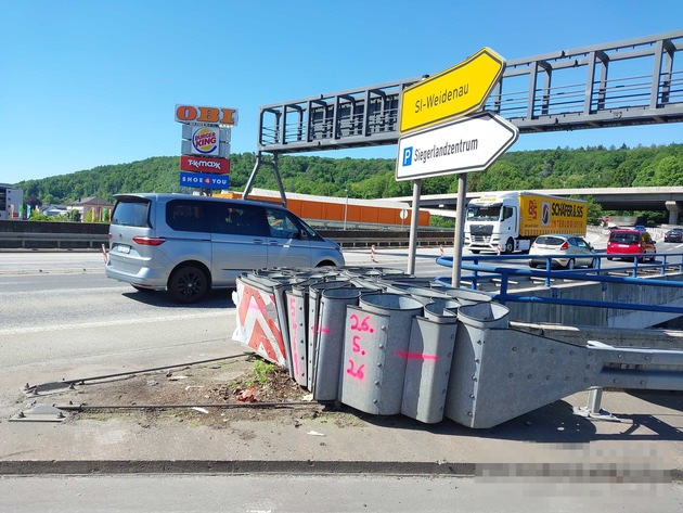 POL-SI: Unfallflucht dank eingepr&auml;gtem Teilkennzeichen gekl&auml;rt - #polsiwi
