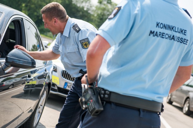 POL-OS: Grenzkontrollen: Deutsch-niederländische Polizeistreifen seit 15 Jahren in der Grenzregion im Einsatz