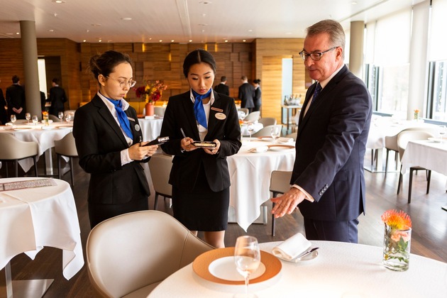 Medienmitteilung: Premiere - Studierenden-Restaurant "Berceau des Sens" an der Ecole hôtelière de Lausanne erhält Michelin-Stern