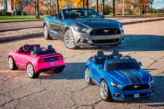 Ford und Fisher-Price® präsentieren Ford Mustang-Modell für Kinder - mit Elektroantrieb und Smart Drive®