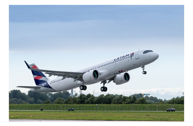 LATAM erhält seine erste A321neo und bestellt weitere 13 Flugzeuge