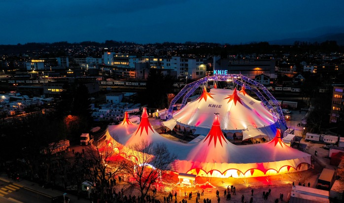 Tournee 2026: Kaya Yanar feiert Comeback im Circus Knie