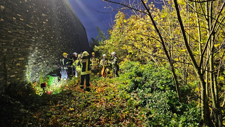 FW Königswinter: Personenrettung am Drachenfels