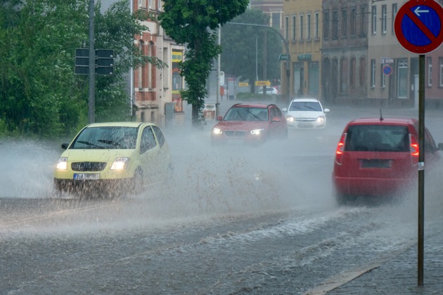 Kräftige Gewitter mit Unwetterpotenzial  - Überflutungen möglich