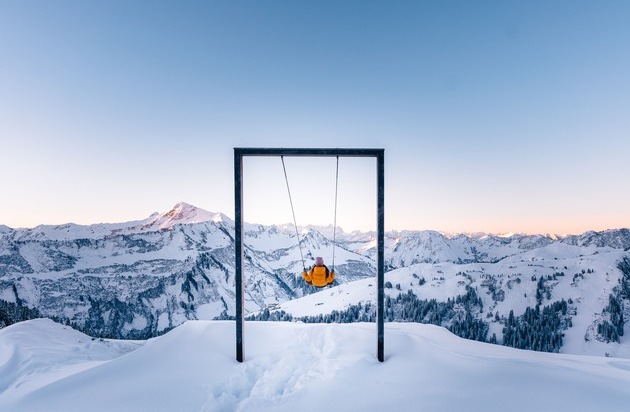 Hutschn GbR: Über die Alpen hinaus - Das Land der Schaukeln