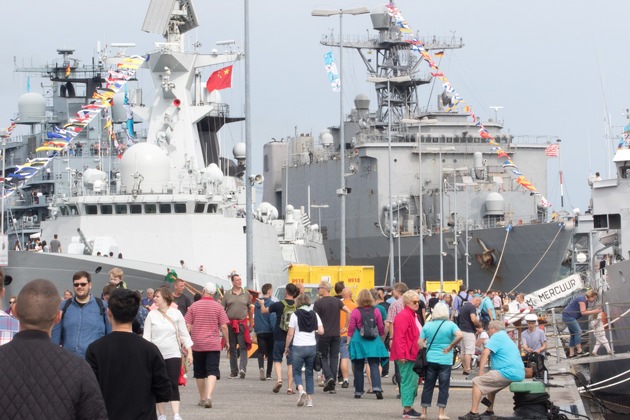 Kieler Woche 21: Marine erleben bei &quot;Open Ship&quot; und Platzkonzert