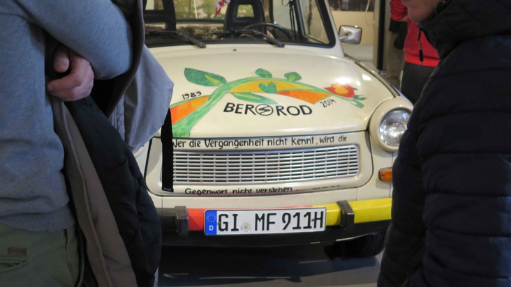 Mittelhessen: GIEßEN: Polizeiführung aus Mittelhessen besucht "Notaufnahmelager Gießen"