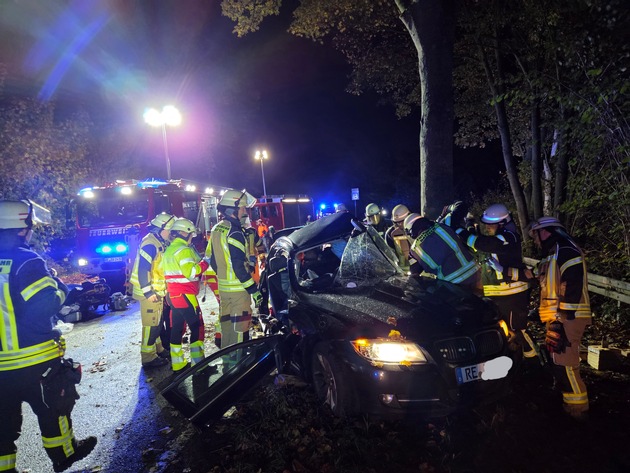 FW Datteln: Schwerer Verkehrsunfall auf Recklinghäuser Straße