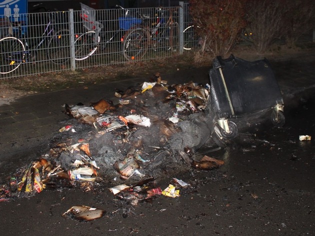 POL-DN: Drei Mülltonnenbrände
