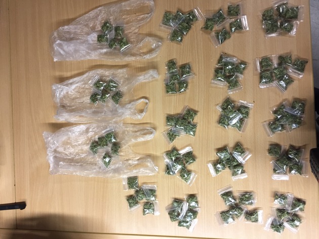 POL-D: Dealer mit 96 Verkaufstütchen Marihuana aufgeflogen - Festnahme - Haftrichter