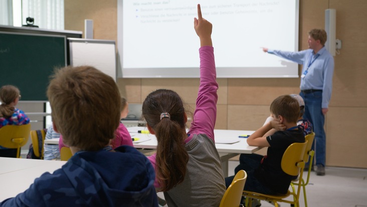 UniDistance Suisse lance l’université pour les enfants