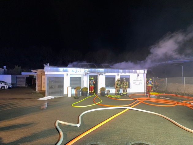 FW-SE: Geb&auml;udebrand in Kaltenkirchen