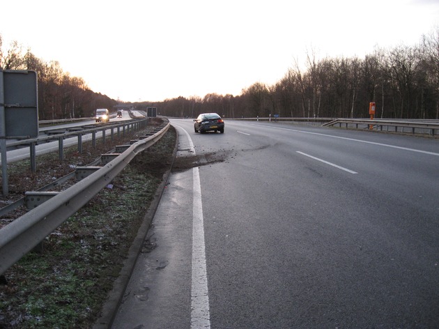 POL-WL: Wochenendmeldung der Autobahnpolizei Winsen (Luhe) +++ Betrunkene Pkw-Fahrer verursachen Verkehrsunfälle +++ Polnischer Sattelzug aufgrund mangelhafter Ladungssicherung stillgelegt