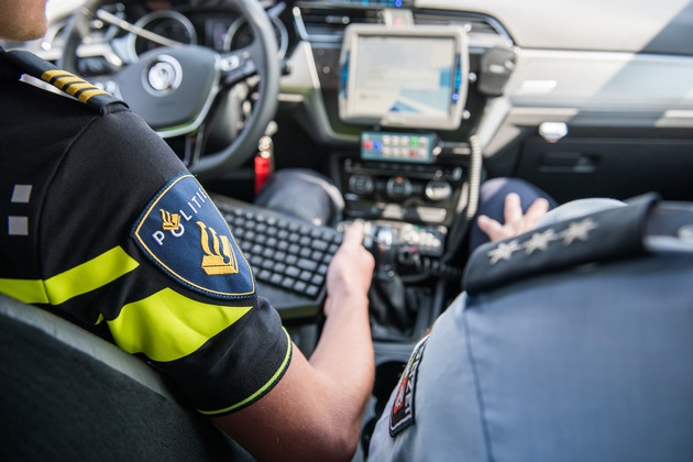 POL-OS: Grenzkontrollen: Deutsch-niederländische Polizeistreifen seit 15 Jahren in der Grenzregion im Einsatz