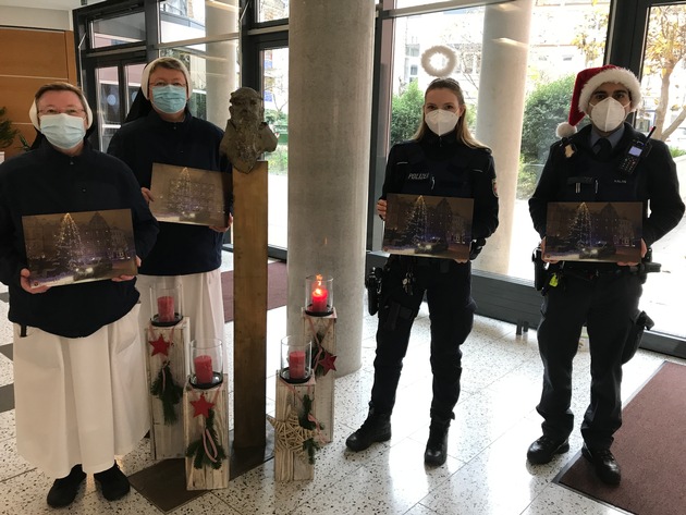 POL-PPMZ: Polizei Mainz spendet Adventskalender an Senioren