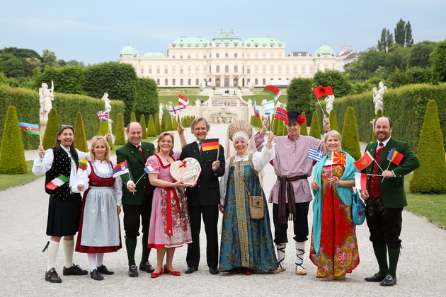 EUROWIESN NIGHT - Wiener Wiesn-Fest feiert größte Trachtenparty Europas - BILD
