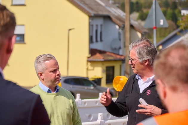 Breitband-Ausbau im Saarland: Breitbandbüro Saar und Telekom setzen Zeichen für digitale Zukunft