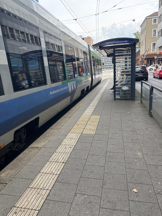 Barrierefreiheit in Kassel ist ausbaufähig / ADAC Test zeigt Hürden bei Auffindbarkeit und Einstieg