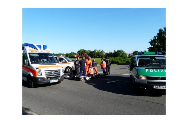 POL-WL: Meckelfeld - Schüler bei Unfall lebensgefährlich verletzt