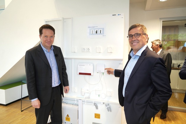 SWM und M-net bringen die Lichtgeschwindigkeit in Münchens Wohnzimmer, Homeoffices und Unternehmen
