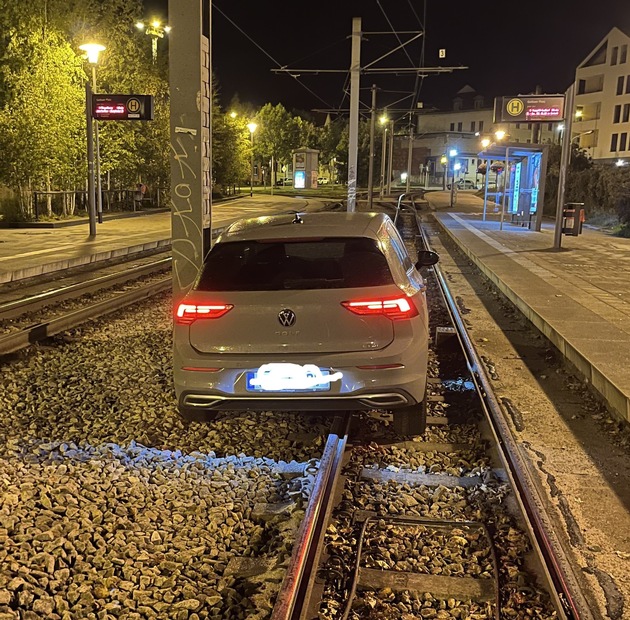 LPI-EF: Betrunken Gleisbett mit Straße verwechselt