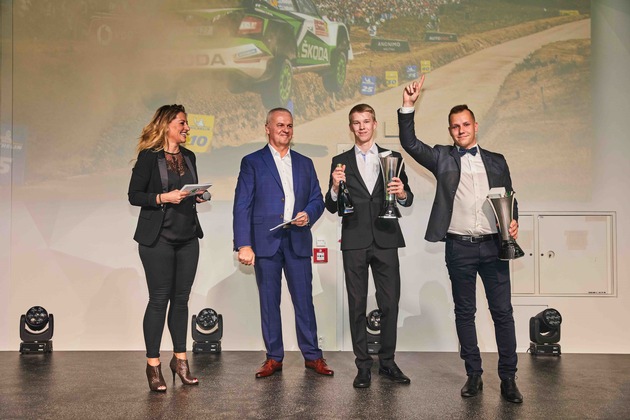 SKODA Motorsport feiert mit 30 Titeln das erfolgreichste Jahr seiner Geschichte (FOTO)