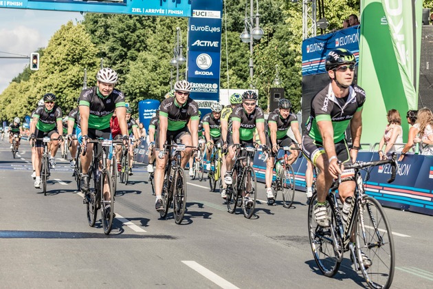 Radsport-Highlight: SKODA ist Hauptsponsor und Fahrzeugpartner des Velothon Berlin (FOTO)