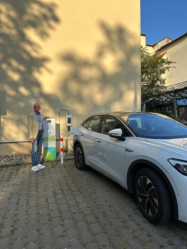 Neue E-Ladesäulen an der Dr. Becker Kiliani-Klinik