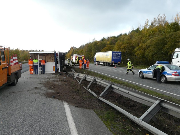 POL-WL: Lkw-Unfall im Buchholzer Dreieck