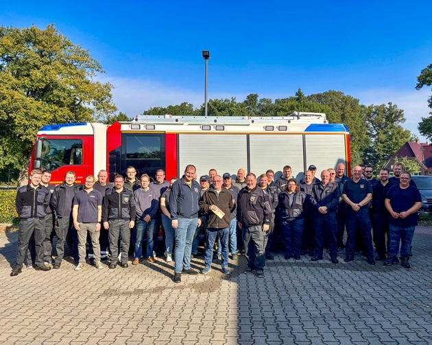 FW-OLL: Ein ganz besonderer Übungsdienst - langjähriger Feuerwehrkamerad wird verabschiedet