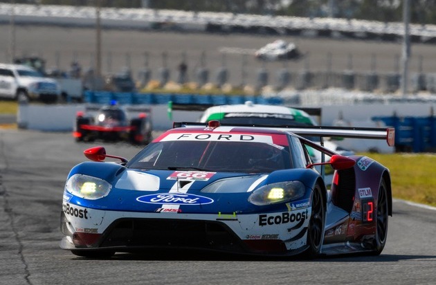 Ford-Werke GmbH: Motiviert bis in die Haarspitzen: Ford Chip Ganassi Racing will GTLM-Sieg beim "Rolex 24 at Daytona" wiederholen