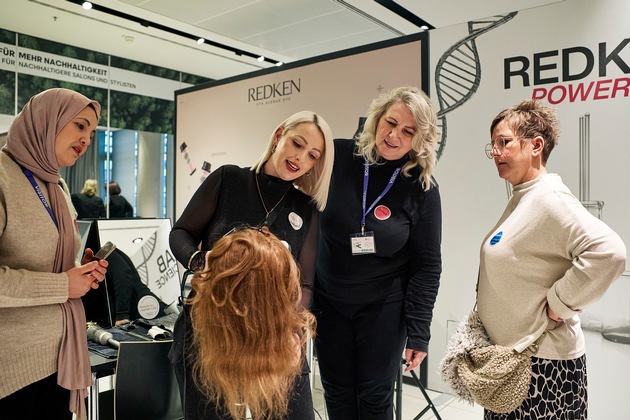 Neue Chancen durch den inklusiven Beautysalon: L’Oréal und Diakonie starten Pilotprojekt „Beauty For A Better Life“