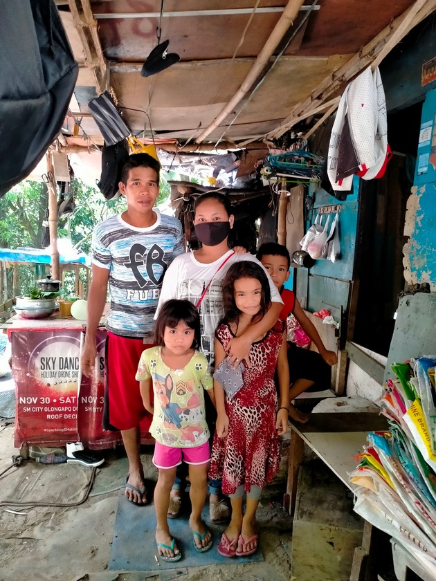 Von der Müllhalde in die Nähschule: Global Micro Initiative e.V. finanziert Ausbildungen auf den Philippinen /  Mit der Finanzierung von Nähausbildungen ermöglicht die Hilfsorganisation GMI Menschen in Südostasien ein selbstbestimmtes Leben.