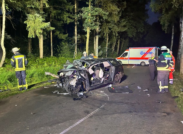 FW-ROW: Schwerer Verkehrsunfall auf der Frankenbosteler Straße bei Zeven