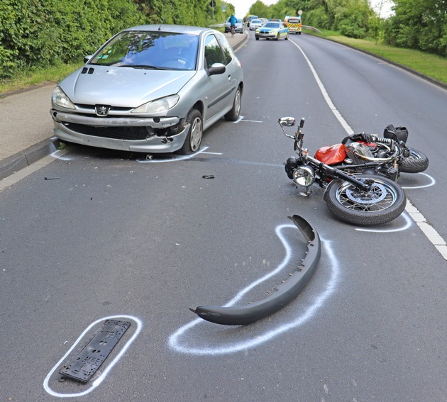 POL-ME: Motorradfahrer nach Verkehrsunfall schwer verletzt - Monheim - 1905066