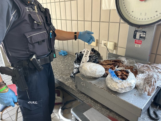 HZA-SI: Zoll zieht Rindfleisch aus dem Verkehr - Sechs Kilogramm Rindfleisch aus Nigeria bei Zollkontrolle entdeckt