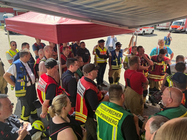 FW-PI: Abschlussmeldung: Großfeuer in Quickborn ist nach 22 Stunden gelöscht