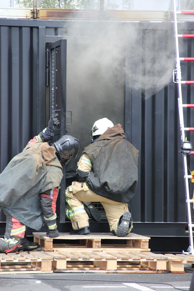 FW Dinslaken: Action am Wochenende auf der Feuerwache